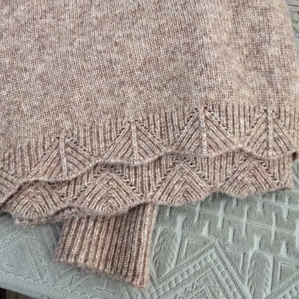 FRYE & CO Puff Sleeve Fancy Knit Boho V Neck Sweater In Apricot NWOT